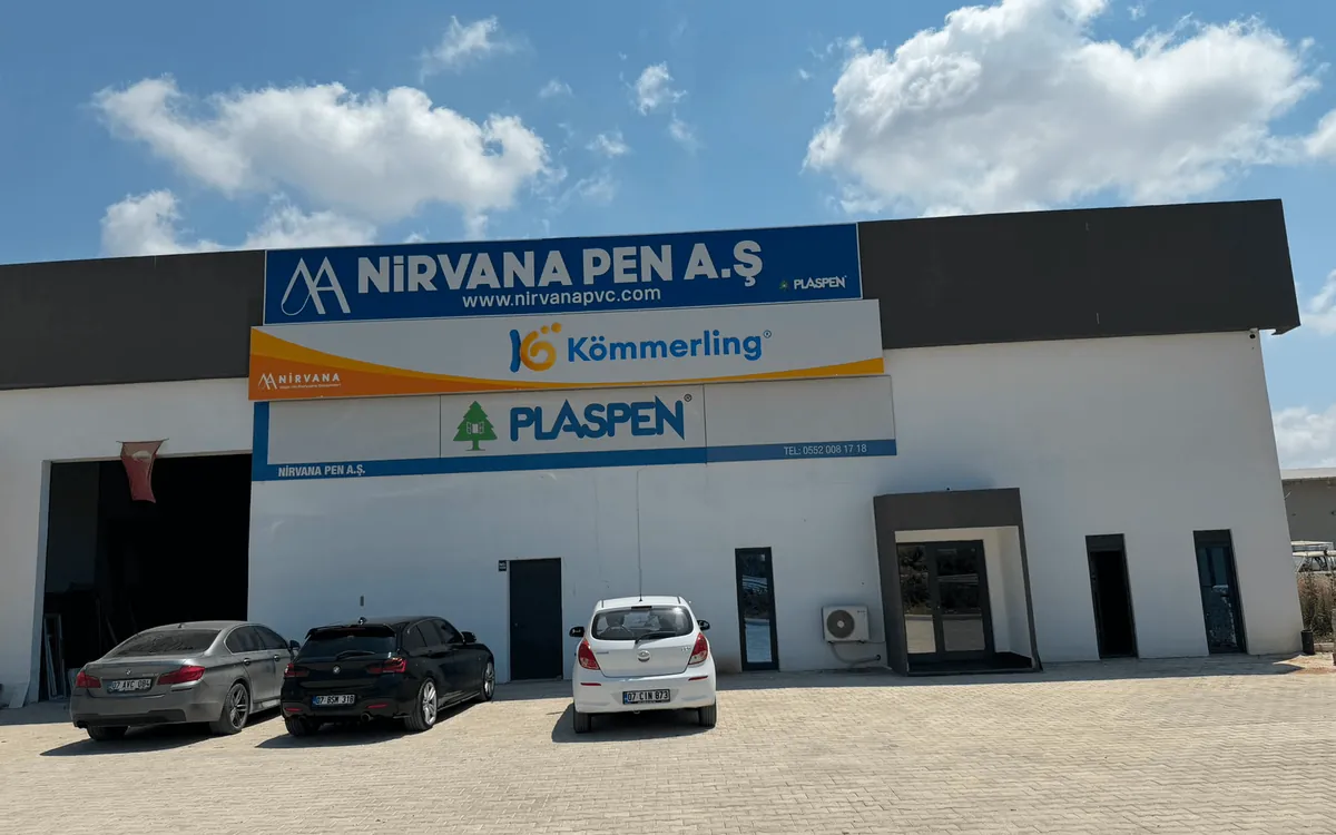 Kepez Antalya'daki Nirvana Pen tesisinin ön cephesi ve giriş alanı
